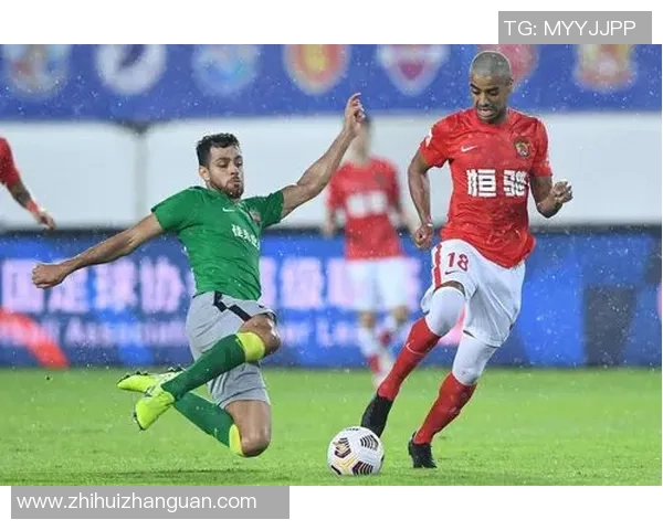 武汉足球队与深圳足球队的速度对决赛后分析与总结