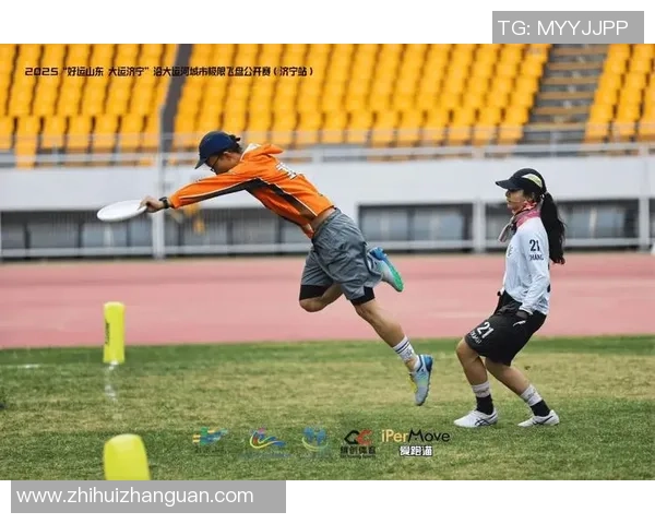 飞盘运动的魅力与挑战:深入探讨武汉飞盘队的耐力训练与比赛表现 飞盘运动的魅力与挑战:深入探讨武汉飞盘队的耐力训练与比赛表现